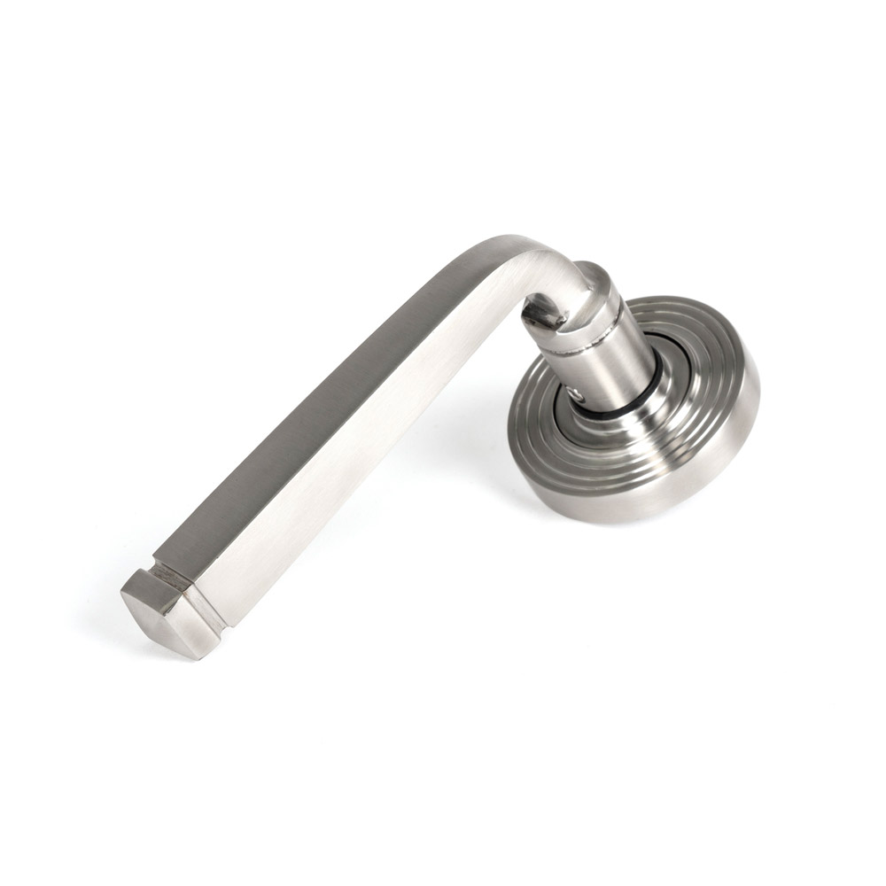 From the Anvil Marine 316 Stainless Steel Avon Round Lever on Rose Set (Beehive) - Satin